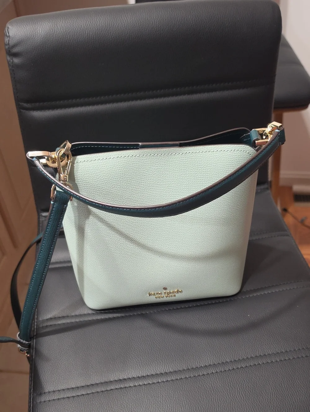 kate spade mint and teal leather bucket crossbody bag
